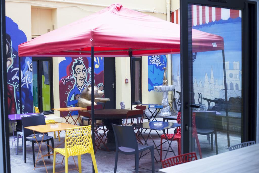 Jacobs Inn Hostel Paris Exteriör bild